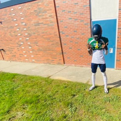 6’2 ,169lbs , WR Saginaw mi , HHS class of 2027💙💚route runner💫