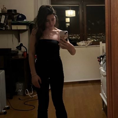 prispereira111's profile picture.