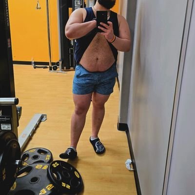 NSFW (18+) Hamilton ON, Gay, 27 yr-ld,Vers-Btm Hairy Beary Kinky Switchy Mess.Have a thing for gym bros, chasers, twinks, muscles, but open 
s:c:  hamiltonbeary