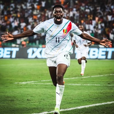 Official Account© - Football player @losclive loan to @hac_foot National team @fgfofficiel 🇬🇳 #MB9 #MB11