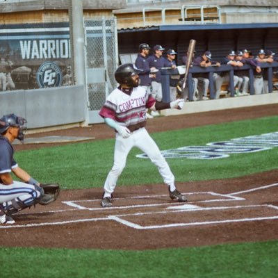 COMPTON COLLEGE #12 GAP YR SOPHOMORE: INF SS,2B,UTIL HT: 5’8 WT: 160 3.8 GPA | @vinavalos@gmail.com