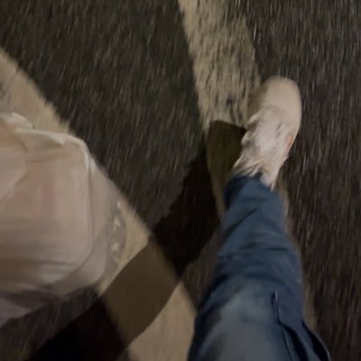 louislo25's profile picture. 21