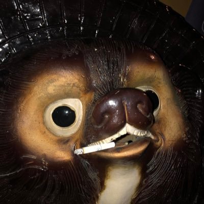 らでんちゃんに【たくあん】を命名して頂きました(*´▽`人)アリガトウ♡同名の方が居たので白鳥亭を襲名!これからもらでんちゃん単推し、否、リグロス推しで参る。能面投げキッスの人