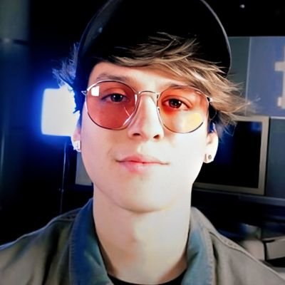 GeraldinLo78781's profile picture. 