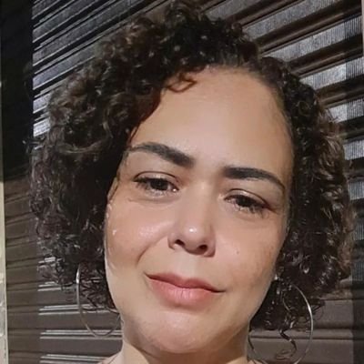 Esposa do meu Amado Denis 🥰
Mãe do Diego e Guilherme💗💗
Porémmm, Apaixonada por Shawn Mendes!!!💜