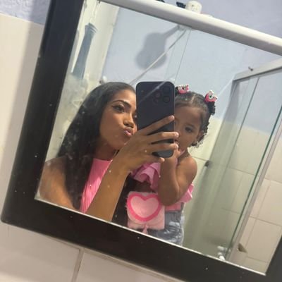 A Meta e ser melhor que ontem,Não melhor que ninguém😚  Meus Amores  Emanuelly vitória❤👭 Ana Clara 🥰👭