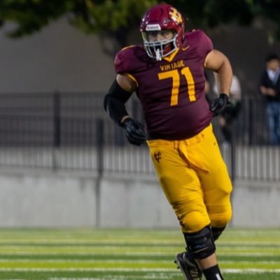 || Vintage High School || CO 2025 || 6’3|290 || OL/DL|RT/NG || @KTPrepElite ||#(707)-373-3125 ||Sampton.Drake@gmail.com || Napa CA