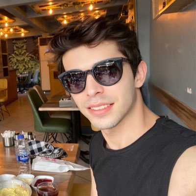 MustafaBzkrt09's profile picture. Hekim, İstanbul/Aydın