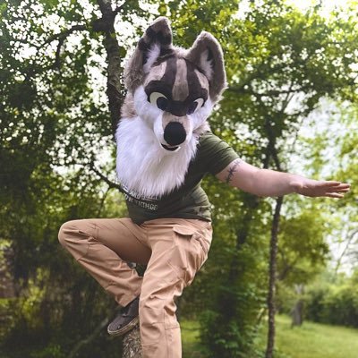 24 🛑 18+ MINORS DNI 🛑 wolf/racoon mix.he/him likes to explore rave party.likes to be naughty sometimes. always trying to make new friends maker: @crowwolfeart