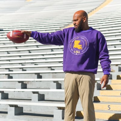 This is the official twitter page for 3X Super Bowl Champion, LSU HOF, Patriots HOF, and CFB HOF Kevin Faulk(KFeezy)!!!