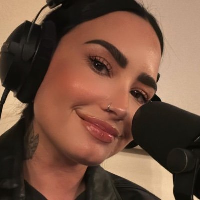 lovatosvenus Profile Picture