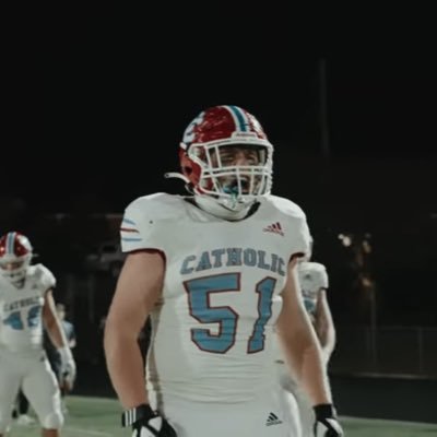 Charlotte Catholic ‘25 | 6’1 260 | RG/DT #51 | SW4A All Conference OL | 4.29 GPA | 1460 SAT |704-593-8887 |