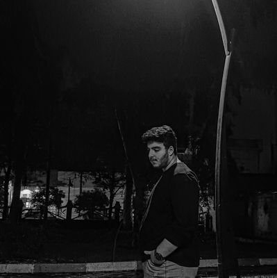 AmirPmm9's profile picture. زیباست،حتی بیشتر از آنچه که فکر میکردم 🌖