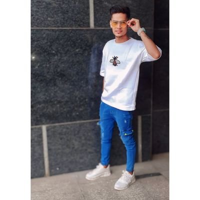 if u can dream it,you can do it 💸
dream City Mumbai 💯
i am Dope 😎 in real life.
Indian army 🪖 lover.
🍁🪖
peace ✌️ out ☯️