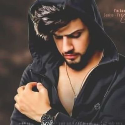 कोई भी रिश्ता हिस्सेदारी से नहीं..
बल्कि दो लोगों के जिम्मेदारी से टिकता है..!!❣️👑