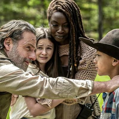 ~27 | She/Her | 'We're the ones who live.' #TWD | FAN ACCOUNT | Multifandom