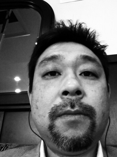 sugizon's profile picture. 主にWebのコンサルから実装まで行っております。
今年は自社？（まだ会社はりませんが）でサービスを立ち上げたいと思います。
最近は、ソフトウェアだけでなくハードウェアにも興味が出てきました。両方できればサービスの幅は広がりますね。
ハードウェア詳しい方教えてください。