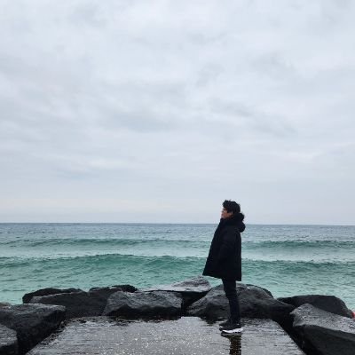 mile751's profile picture. 더불어함께