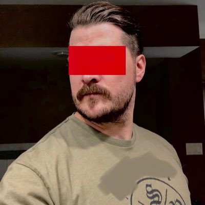 Dumbass larping civ. T-Shirt enjoyer. Wood stuff maker. Eat. Train. Sleep. Repeat. For non-shitposting content just about shirts see @oppoapparel .