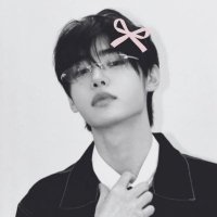 mika (@intoreoz) 's Twitter Profile