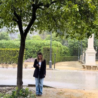 paulagami's profile picture. entiéndeme. no soy como un mundo ordinario.