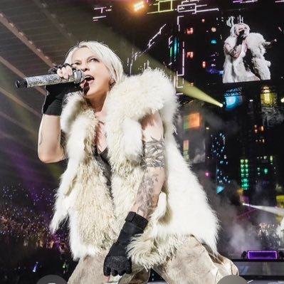 harurururu4's profile picture. HYDEさん、VAMPS、L'Arc〜en〜Cielが大好き🖤HYDEさんが作る音楽、空間が好き過ぎて涙出る🖤HYDEさん好きな人と繋がって、いろんなお話ししたいです❤️‍🔥気軽にフォローしてください🫶