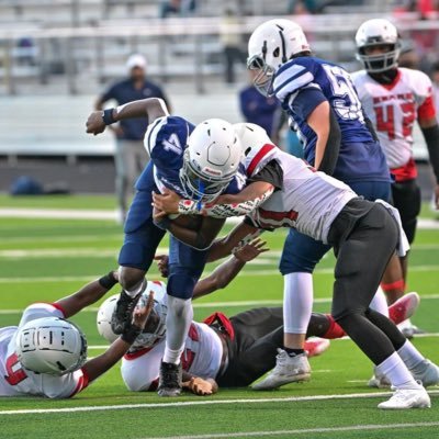 4⭐️| Blue Chip |''Yds After Contact''| Forney HS | C/O 2028 | RB (OLB) | 5'11 | 180lbs | 120yds rushing/gm |11 TD's | 3.5 gpa | 3 sport athlete: 🏈 🏀 🏃🏾‍♂️