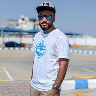 MKinAction's profile picture. ٥٠٪ من الآيس كريم عبارة عن هواء، و٩٩٪ من دماغي عبارة عن آيس كريم...