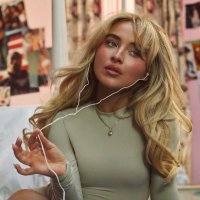 Sophie💌 (@sabrinapics_) 's Twitter Profile
