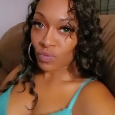 DiamondGirl1389's profile picture. #BirdGang 🦅💚🦅💚🦅#BoyMom #Manifest