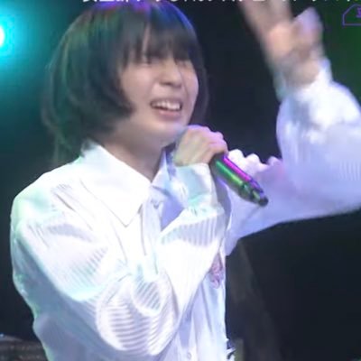 _171cm_02_11_21's profile picture. 日本語と音楽を愛しています🕳️