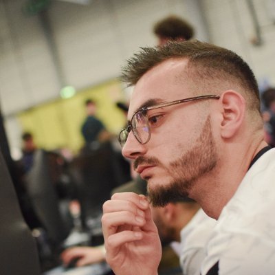 Directeur Esport @InFuria_esport | 29 yo | GC player | #INTHEFURY #OM #KCORP Contact: JeeXJG@gmail.com