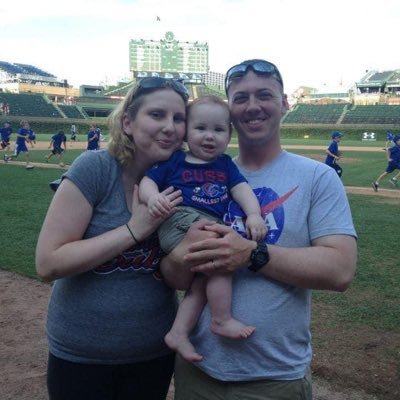 Just a mom, doing mom stuff. proud Army Veterans wife, mom to 3 gamer boys. #Blackhawks #Cubs #Bullsnation #Beardown.