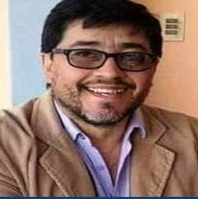 Frenteamplista militante siempre, tamborilero, casi periodista deportivo y de Liverpool.