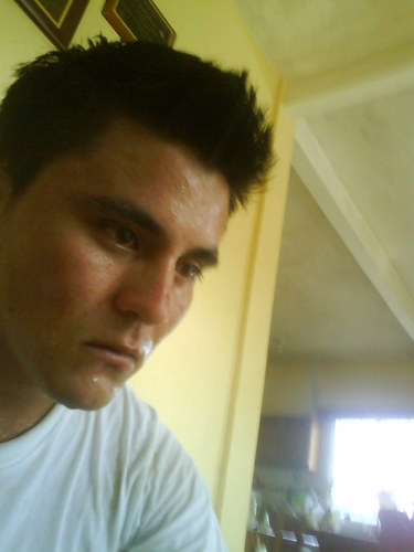 wakerhh's profile picture. el tiempo avanza y la experiencia llega aveces tarde pero jamas vivas arrepentido