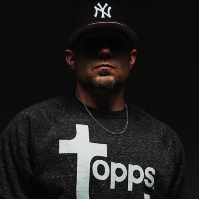 Art Director @fanatics / @topps I Formerly Assistant AD at TCU / Creative Director Texas Longhorns / Assistant Director Alabama Crimson Tide / Atlanta Falcons