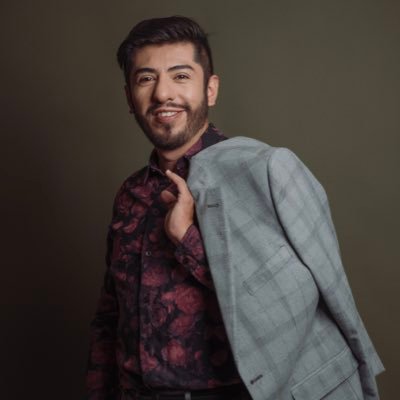 Cantante de ópera mexicano. Barítono//Mexican opera singer. Baritone