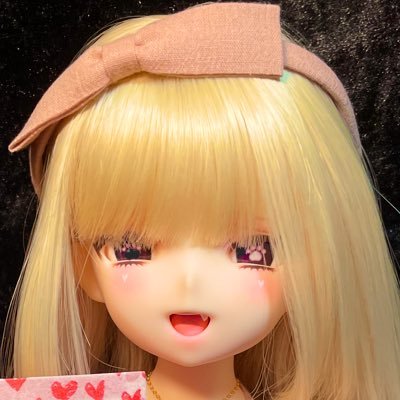 ドールをお迎えする準備や心構えを準備しきる前に既にお迎えしてしまいました。2024/3/28姫華(ふぁむふぁたる)2024/11月以降(薮猫えもしょん2人予定) 諸先輩方よろしくおねがいします。 気軽にリプやＤＭください。最強のふたり。