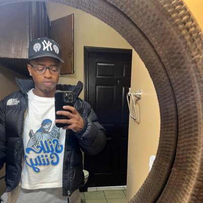 🇯🇲| IG : trigga_trevvvy | Nurse 👨🏾⚕️Loading….| Children’s Book 📕 Author| Silk Ciity Durags| https://t.co/Pw1jKDK6zU
