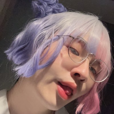 我的赛博朋友圈,会随机掉落小视频 xp是露出 没有除本推特账号@Qingmang2020 以外的任何其他联系方式切勿上当受骗 仿冒号没有家人🥰