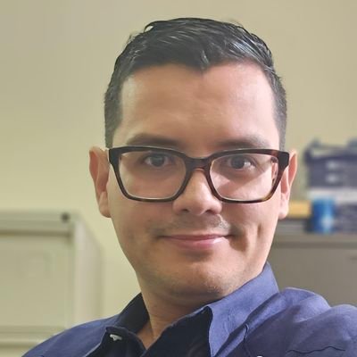 eespinozar87's profile picture. 