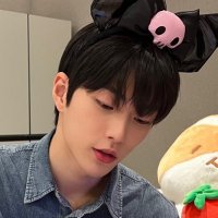 kat (@031002s) 's Twitter Profile Photo kat (@031002s) 's Twitter Profile Photo