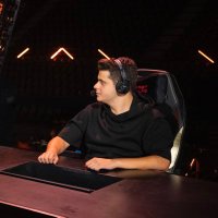r0wincyH (@r0wincy) 's Twitter Profile