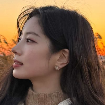 They/Them • 🐹🐰🐶🦁♥️ • ♏️ • INFP-T • (MooMoo, ONCE, MY, Neverland)
https://t.co/GEzNefeJQl follow me here :D