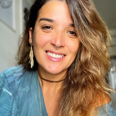 jornalista, doutora em jornalismo e interessada no que acontece em SC, no Brasil e no mundo/uso palavras duras, mas sou fofinha/@reclama_amanda no Instagram