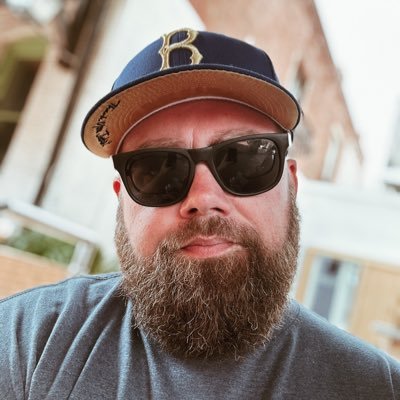 fmrlyBrad's profile picture. Los Angeles 🌅 Sunset City 🌴Palm Trees & 👟Sneakers (Cover Art Legend) - amateur sports analyst - sneaker sommelier - cannibus connoisseur - cowboys crash out