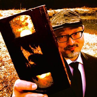 Podcast de Cinema + Drive + Portal de Notícias de Cinema Asiático.
Também conhecidos como 'Congregação dos Fiéis de Koji Shiraishi.'