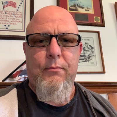 Jared8339417071's profile picture. Nothing to see here. Jog on.
