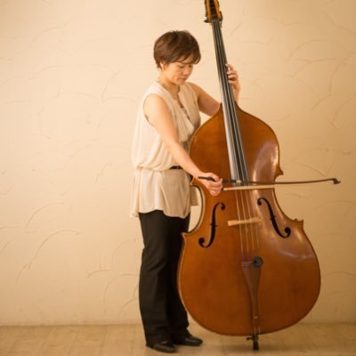 mhayaseCb's profile picture. 中部フィルハーモニー交響楽団 コントラバス奏者。 緊急 事態宣言の間に、音楽との関係を色々考えさせられました。活動できる幸せを再認識しマイペースに呟いていきます☺️ 島根県出身。  日本アジフライ 研究会（非公式？）