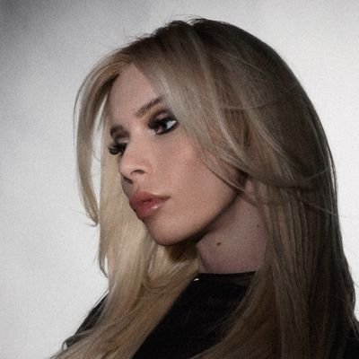 Jujuonthatjosh's profile picture. 18 yo gay weirdo                                     
                                      stupid, dumb, and stupider among other things also a furry surprise